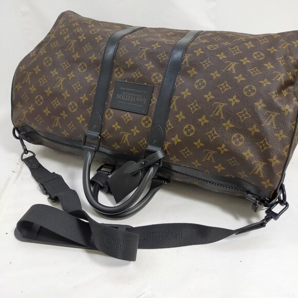 Louis Vuitton "inventeur" Duffel Bag - Picture 4 of 10